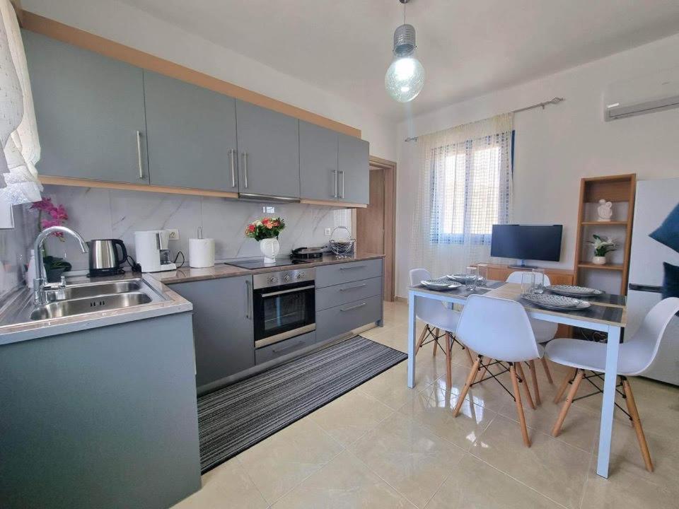 Dionysia Apartments Livadia  Exterior photo