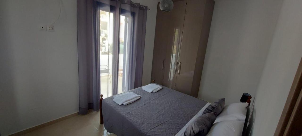 Dionysia Apartments Livadia  Exterior photo