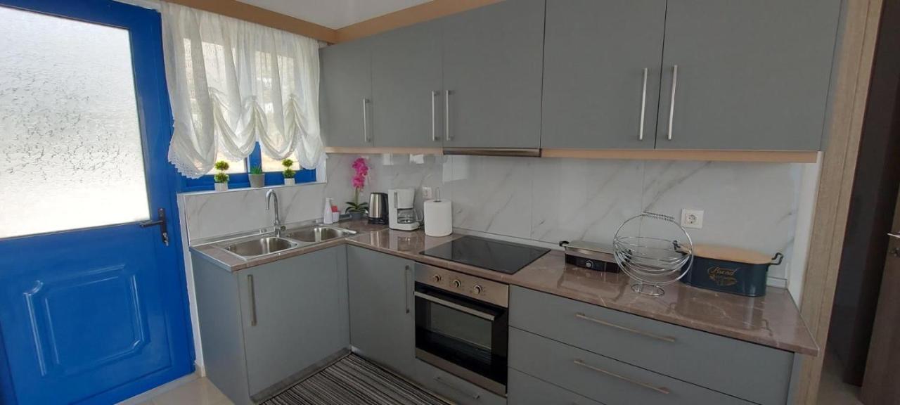 Dionysia Apartments Livadia  Exterior photo