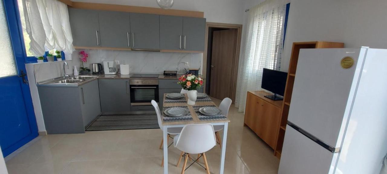 Dionysia Apartments Livadia  Exterior photo